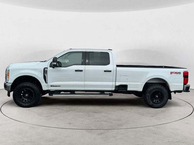 Used 2024 Ford F-350SD XLT 4D Crew Cab – 1FT8W3BT0REC23228